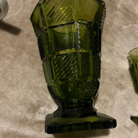 Elegant Green Glass Vase